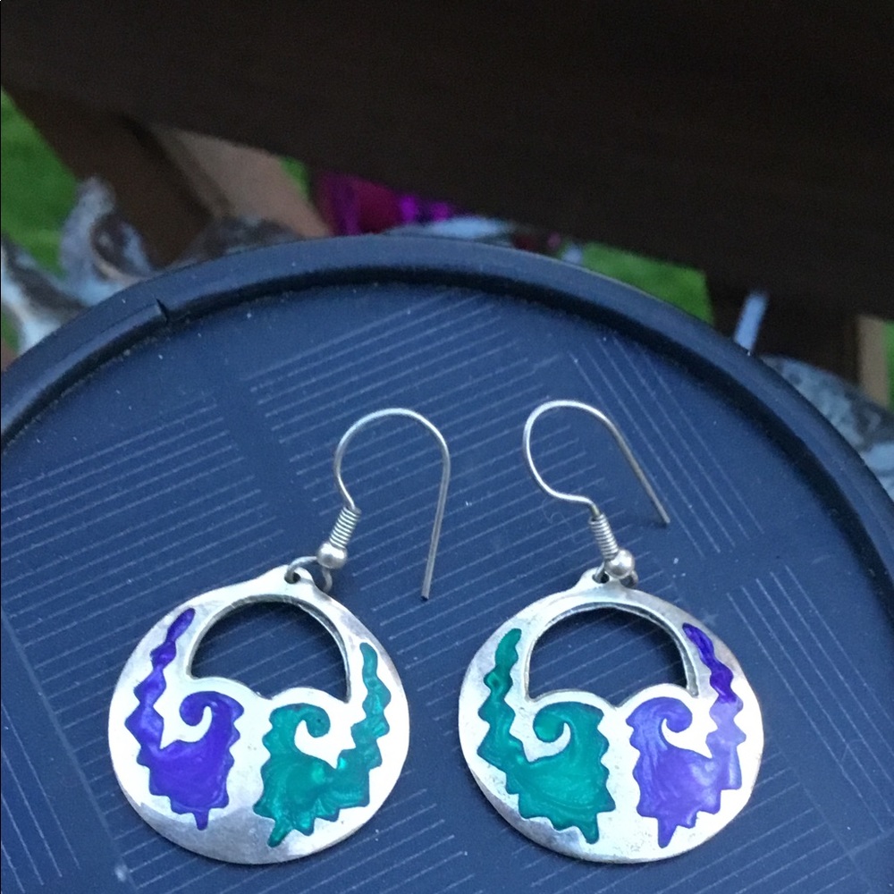 Black Market pierced earrings Alpaca Mexico